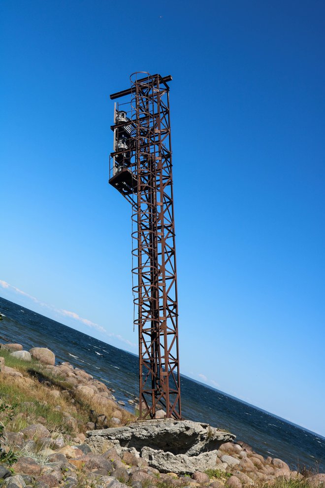 Zarjavel stolp v Ninamaaji FOTO: Lev Furlan Nosan