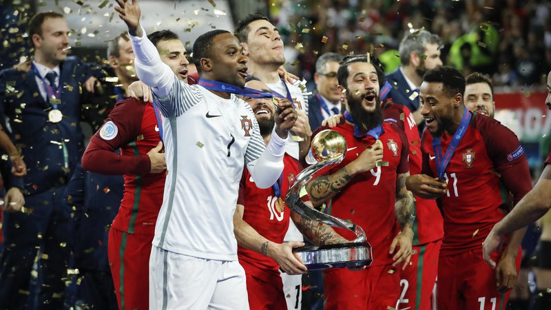 Fotografija: Portugalska je združila naslova najboljših na stari celini ina na svetu. V finalu svetovnega prvenstva v Litvi je premagala branilce naslova Argentince. FOTO: Uroš Hočevar