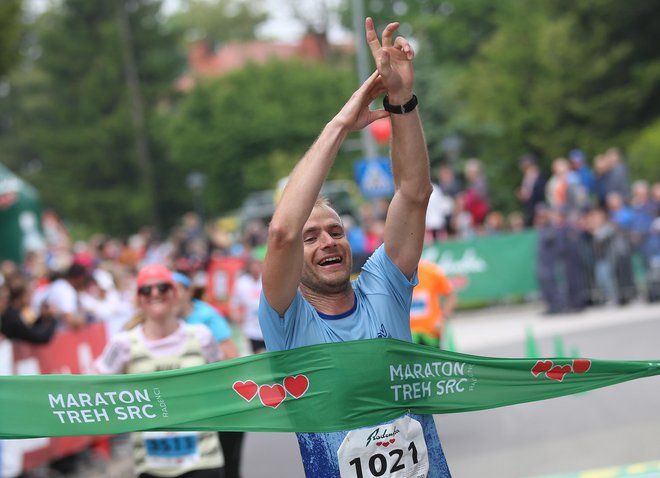 Janez Mulej je naslovu državnega prvaka v polmaratonu (na Maratonu 3 src, leta 2019),, dodal še naslov v maratonu. FOTO: Tadej Regent/Delo
