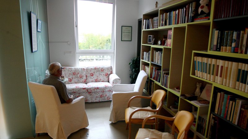 Fotografija: V hiši Ljubhospic bi lahko sprejeli več bolnikov, kot jih. Foto Roman Šipić
