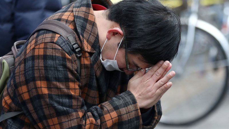 Fotografija: Japonski mediji so poročali, da je večina ljudi v požaru umrla zaradi zastrupitve z ogljikovim monoksidom. FOTO: Str. Afp
