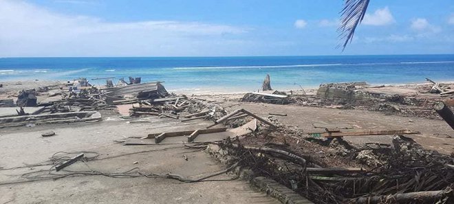 Plaža v Nuku'alofi, Tonga. FOTO: Marian Kupu/broadcom Broadcastin/Reuters
