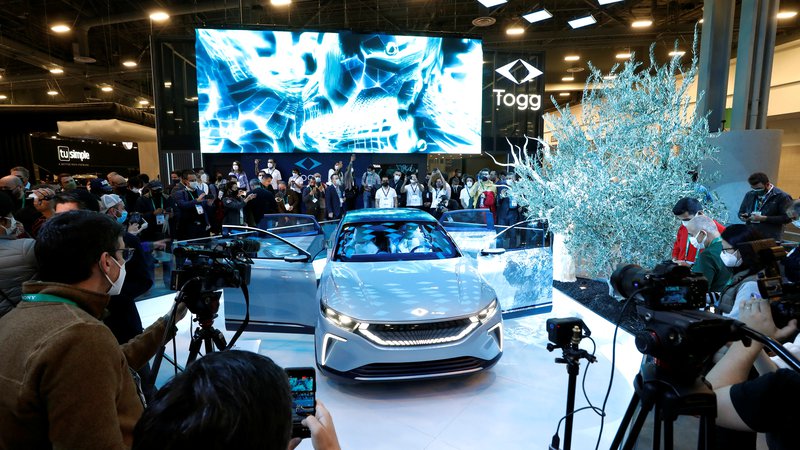 Fotografija: Turški konzorcij Togg že nekaj časa razvija električne avtomobile. Najnovejši koncept so predstavili na nedavni razstavi CES v Las Vegasu. Foto Steve Marcus/Reuters

