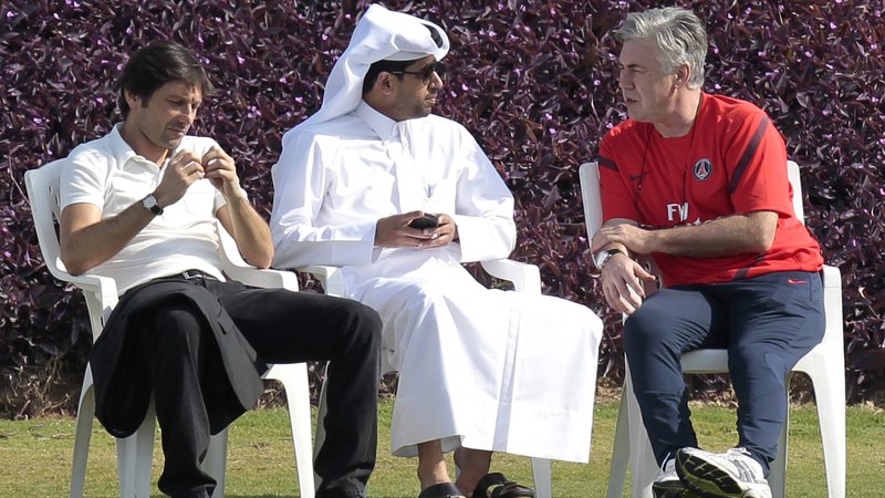 Fotografija: Športni direktor Leonardo, predsednik Naser Al-Helaifi in Ancelotti med obiskom akademije Aspire v Dohi 2. januarja 2012. FOTO: Fadi Al-Assaad/Reuters
