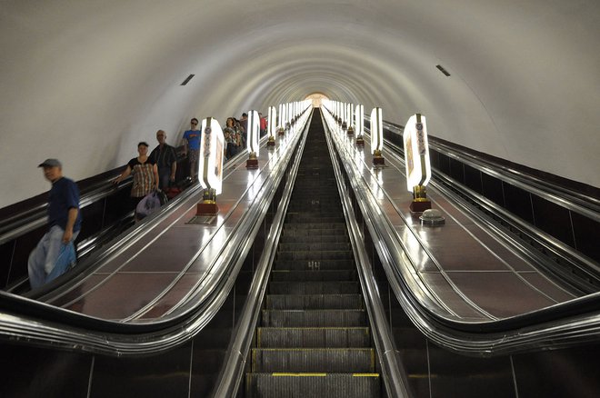 Potovanje proti najgloblji postaji podzemne železnice FOTO: Wikipedija
