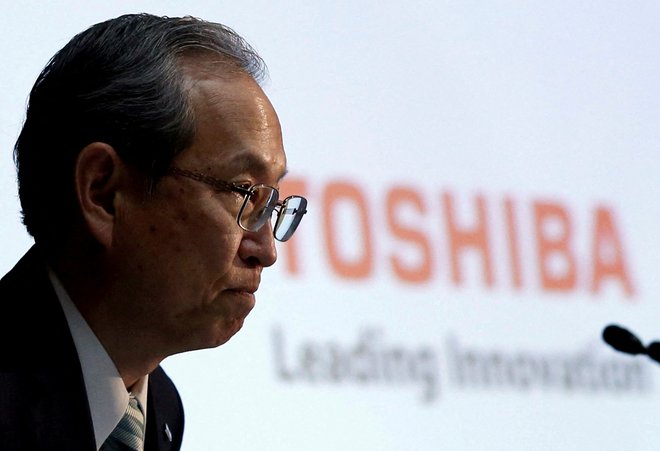   Satoši Tsunakava ne bo več glavni izvršni direktor korporacije Toshiba. FOTO: Toru Hanai/Reuters
