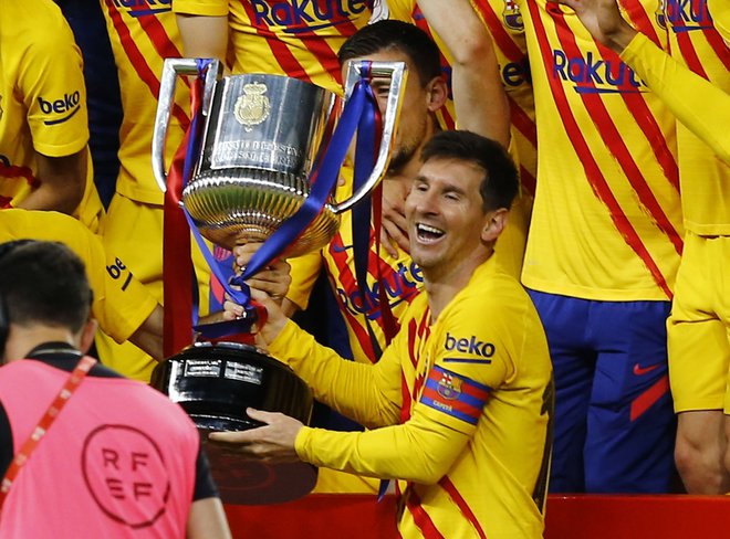 Lionel Messi nima zaprtih vrat pri Barceloni. FOTO: Marcelo Del Pozo /Reuters
