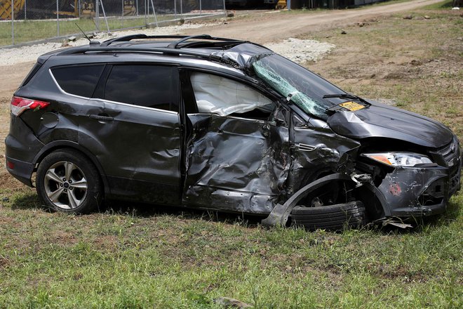 Avtomobil, s katerim je doživel nesrečo Rincon. FOTO: Paola Mafla/AFP
