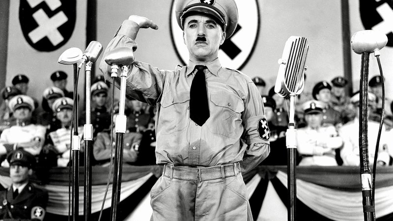 Fotografija: Veliki diktator je bil prvi zvočni film Charlieja Chaplina in tudi finančno najuspešnejši. FOTO: Wikipedija
