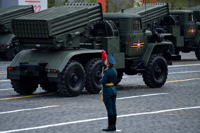 V Moskvi je včeraj potekala vojaška parada. FOTO: Kirill Kudryavtsev/AFP
