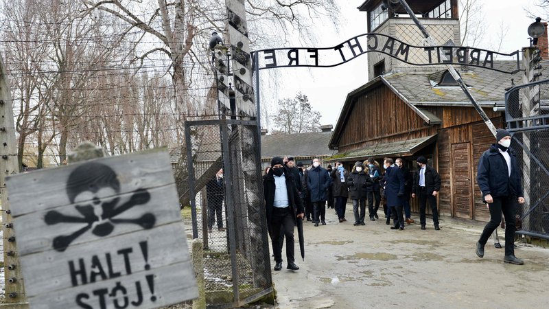 Fotografija: Saga z novo razstavo naslednic nekdanje skupne države se vleče že desetletje, medtem pa so preminuli mnogi, ki so preživeli holokavst. FOTO: Bartosz Siedlik/AFP
