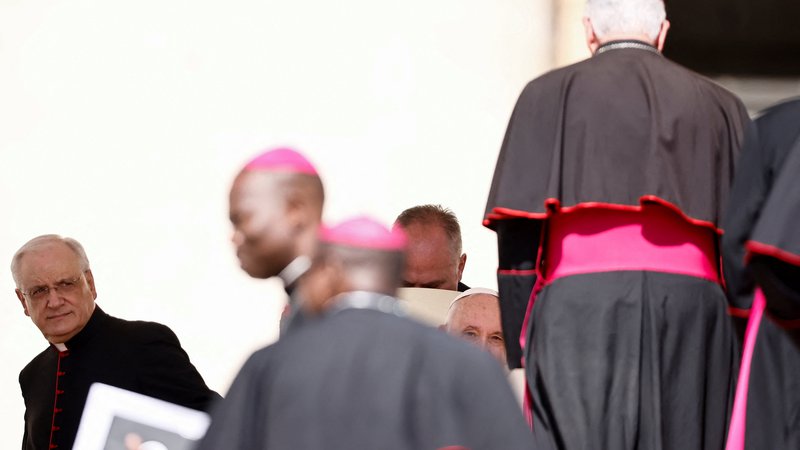 Fotografija: Papež Frančišek je Sodana opisal kot »spoštovanega človeka Cerkve« in »ljubeznivega duhovnika«. FOTO: Yara Nardi/Reuters
