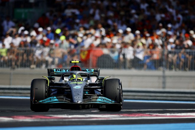 Lewis Hamilton kaže napredek iz dirke v dirko. FOTO: Sarah Meyssonnier/Reuters
