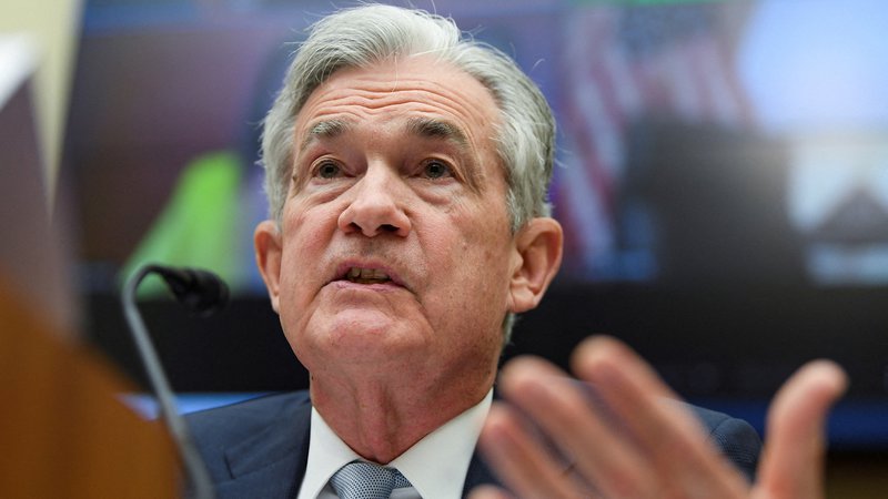 Fotografija: Predsenik ameriške centralne banke (Fed) Jerome Powell testifies bo predvidoma konec tedna podal smernice krotenja ameriške inflacije. FOTO Mary F. Calvert/Reuters
