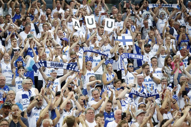 Na letošnjem EP ne želijo zaostajati niti finski navijači. FOTO: David W Cerny/Reuters
