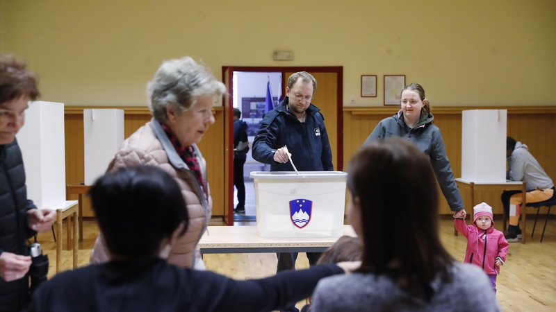 Fotografija: Andraž Zorko iz Valicona pričakuje, da bo volilna udeležba na predsedniških volitvah višja od 50 odstotkov. FOTO: Leon Vidic/Delo
