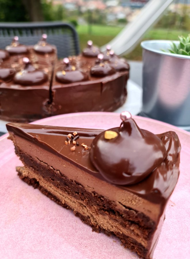 Poletov recept: Čokoladna torta LCHF. FOTO: Tanja Drinovec 
