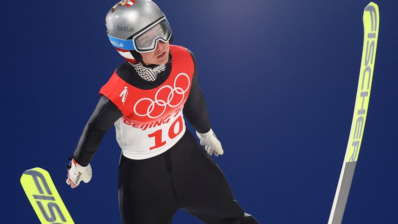 Fotografija: Sophie Sorschag je nastopila tudi na letošnjih olimpijskih igrah na Kitajskem, kjer pa so jo diskvalificirali zaradi neustreznega dresa. FOTO: Hannah Mckay/Reuters
