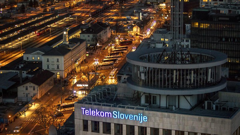 Fotografija: Telekom je v prvih devetih mesecih ustvaril 39 milijonov evrov čistega dobička. FOTO: Voranc Vogel/Delo
