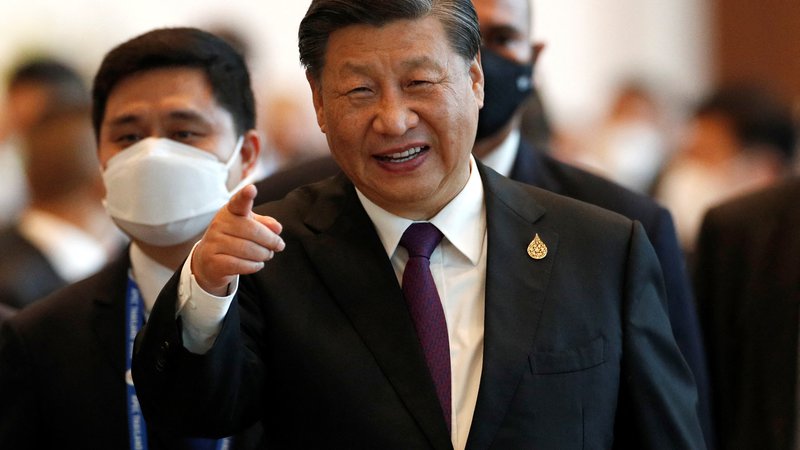 Fotografija: Xi Jinping je dajal vtis neverjetno aktivnega superdiplomata.

FOTO: Rungroj Yongrit/Reuters
