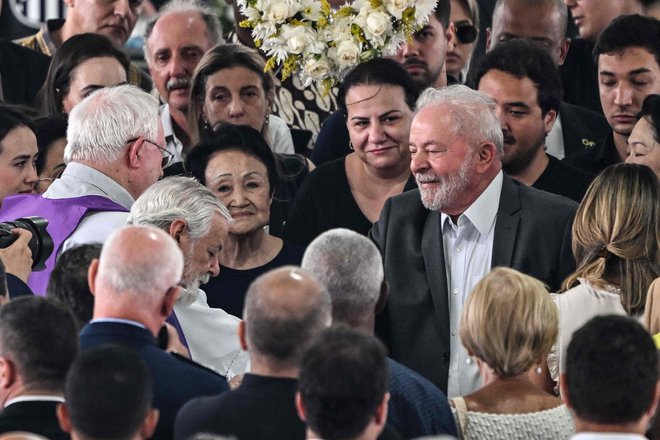 Od njega se je poslovil tudi brazilski predsednik Luiz Inacio Lula da Silva. FOTO: Nelson Almeida/AFP
