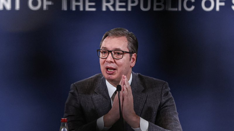 Fotografija: Srbski predsednik je poudaril, da mora Srbija imeti močno vojsko, ker bi v nasprotnem primeru »v treh dneh izginila kot država«. FOTO: Marko Djurica/Reuters
