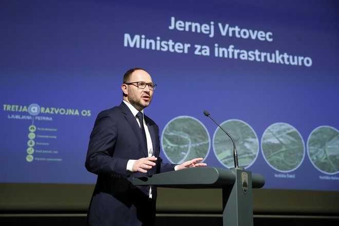 Nekdanji minister za infrastrukturo Jernej Vrtovec je kritičen do sedanjega vodenja projekta Nek 2. FOTO: Leon Vidic/Delo
