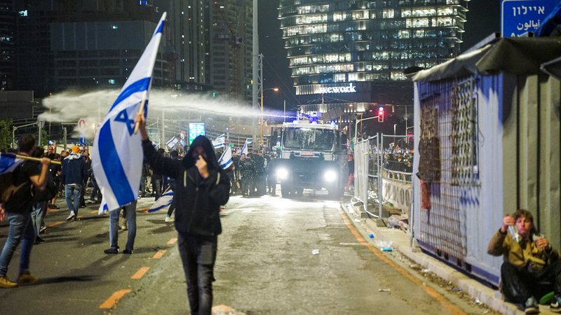 Fotografija: Protesti v Tel Avivu se nadaljujejo. FOTO: Itai Ron/Reuters