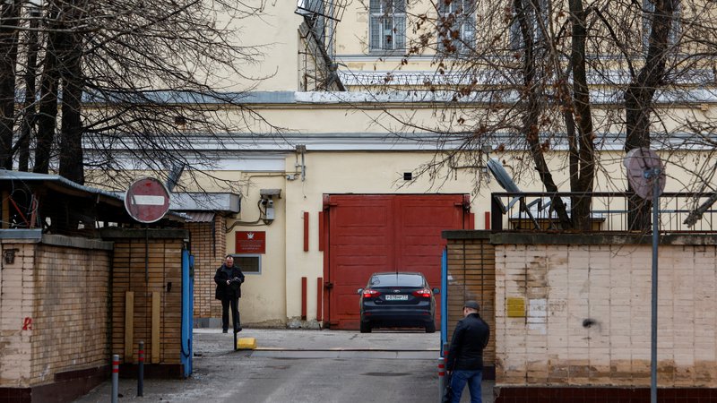 Fotografija: Novinar Wall Steet Journala Evan Gershkovich je trenutno zaprt v zaporniškem centru Lefortovo. FOTO: Maxim Shemetov Reuters