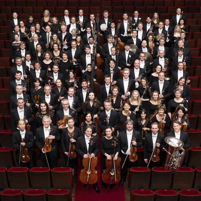 Kraljevi orkester Concertgebouw na leto izvede okrog osemdeset koncertov v svoji dvorani, okrog štirideset pa v drugih dvoranah po svetu. FOTO: Simon Van Boxtel