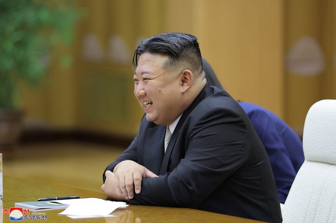 Severnokorejski voditelj Kim Džong Un julija letos. KCNA via Reuters