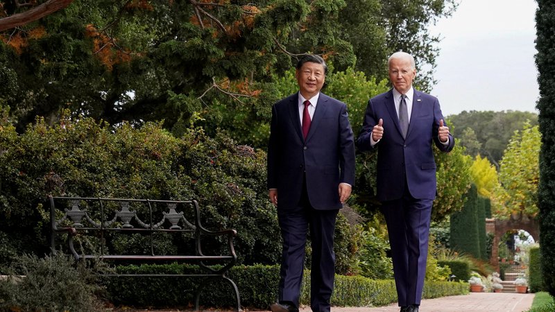 Fotografija: Ko je Biden pogovore s Xi Jinpingom opisal kot »neposredno, odkrito, jasno komunikacijo na odprti podlagi«, je to pomenilo, da se o številnih vprašanjih nista strinjala. FOTO: Kevin Lamarque/Reuters