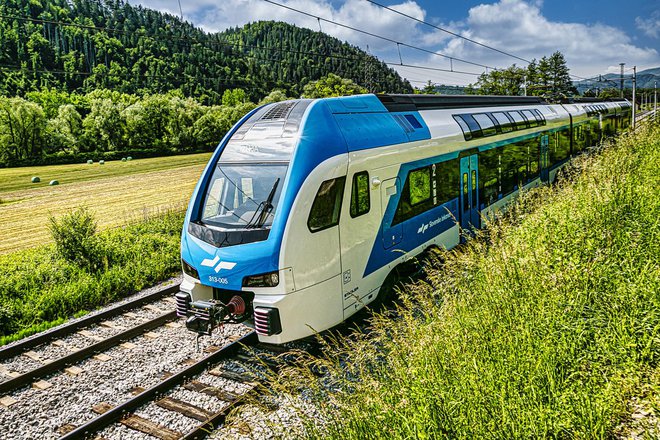 Z novimi 52 garniturami so veliko pridobili potniki, zaposleni in tudi okolje. FOTO: Slovenske železnice