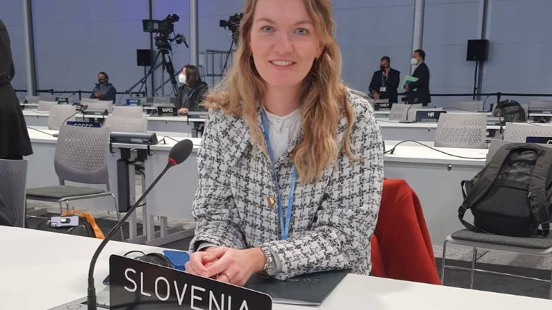 Fotografija: Stališča Slovenije bo na podnebni konferenci v Dubaju že tretjič zapored zastopala glavna podnebna pogajalka Tina Kobilšek. FOTO: Osebni arhiv
