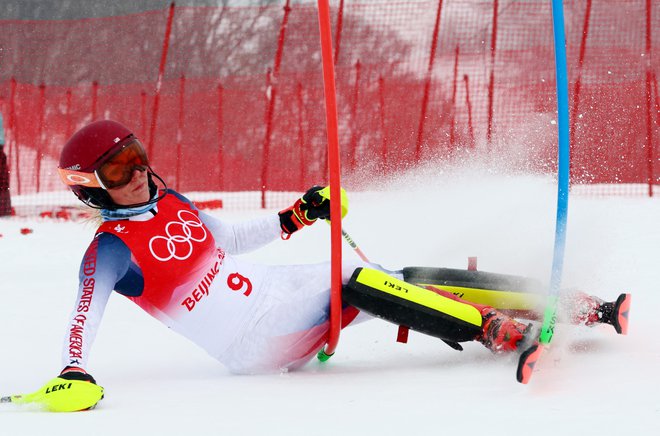 Nastopi Mikaele Shiffrin v olimpijskem Pekingu so se končali s hudim zdrsom glede odličij. FOTO: Denis Balibouse/Reuters