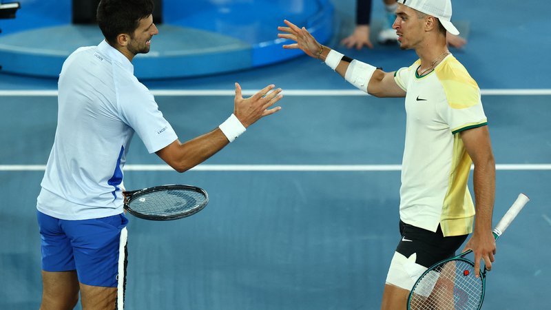 Fotografija: Novak Đoković je iskreno čestital mlademu tekmecu za izjemen tenis. FOTO: Edgar Su/Reuters
