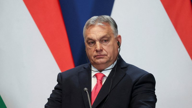 Fotografija: Madžarska po gospodarskih kazalnikih ranljiva bolj, kot kaže samozavestna drža Viktorja Orbána. FOTO: Bernadett Szabo/Reuters