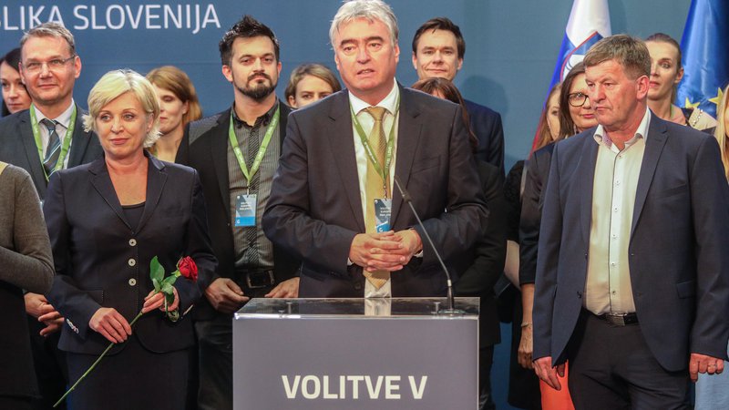 Fotografija: Vse tri stranke Evopske ljudske stranke se bodo tokrat na volitve tako podale same, pri čemer v SDS menijo, da to zanje ne bo težava. FOTO: Voranc Vogel