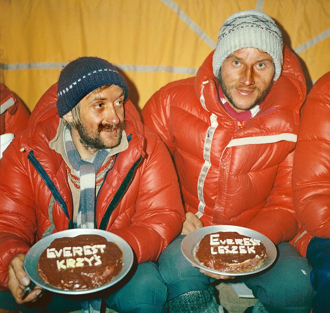 Prvi zimski vzpon na Everest je uspel poljskima alpinistoma. FOTO: Bogdan Jankowski
