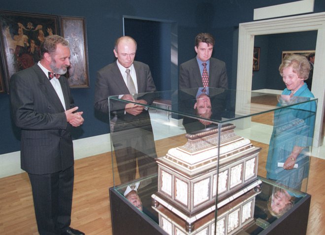 Odprtje razstave Evropski slikarji leta 1998, v tedaj novih prostorih Narodne galerije. FOTO: Igor Modic/Delo