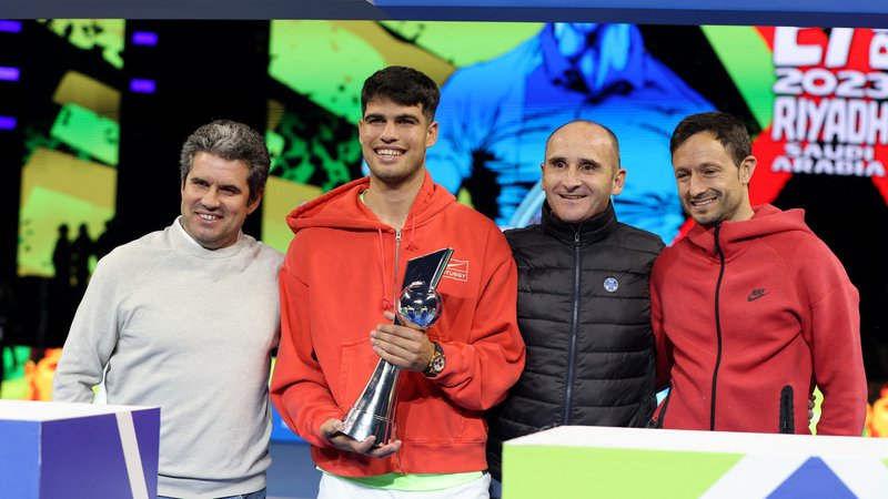 Fotografija: Rijad je ob koncu lanskega leta že gostil ekshibicijsko tekmo med Novakom Đokovićem in Carlosom Alcarazom, tudi ob koncu aktualne sezone naj bi gostili turnir zmagovalcev vseh grand slamov, Rafaela Nadala in Đokovića. FOTO: Ahmed Yosri/Reuters