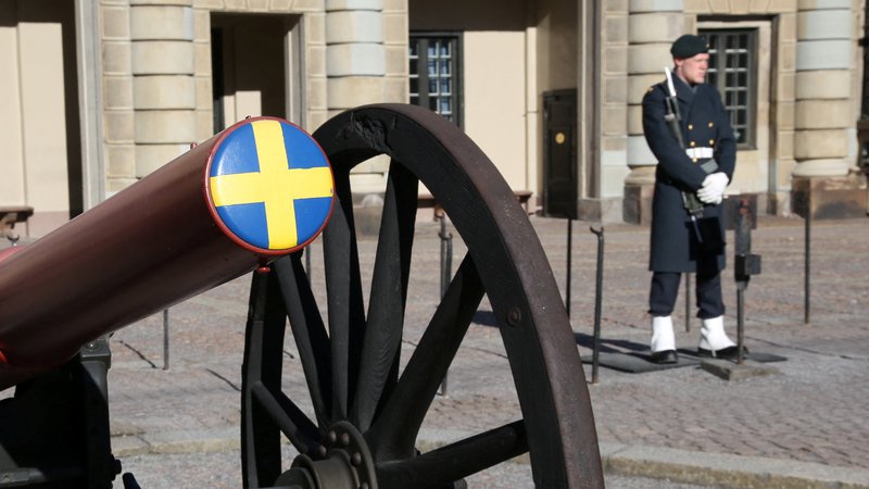 Fotografija: Švedska je za članstvo v Natu skupaj s Finsko zaprosila maja 2022. FOTO: Tom Little/Reuters