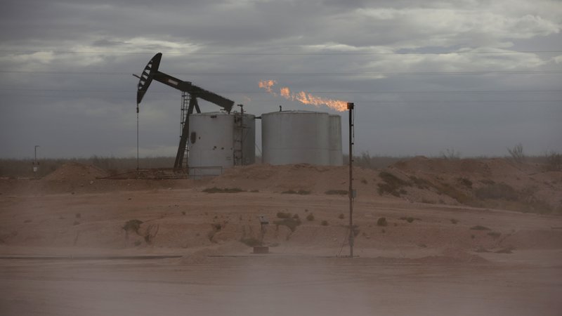 Fotografija: Emisije metana iz proizvodnje in uporabe fosilnih goriv bi morali zmanjšati za 75 odstotkov do 2030. FOTO: Angus Mordant/Reuters