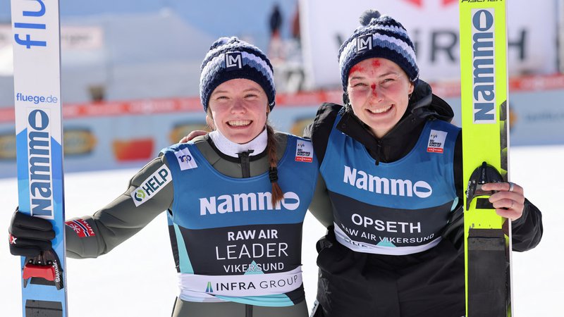 Fotografija: Eirin Maria Kvandal (levo) in Silje Opseth ne bosta tekmovali na finalu v Planici. FOTO: Reuters