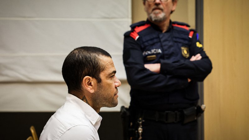 Fotografija: Dani Alves trenutno ni v zaporu. FOTO: Jordi Borras/AFP