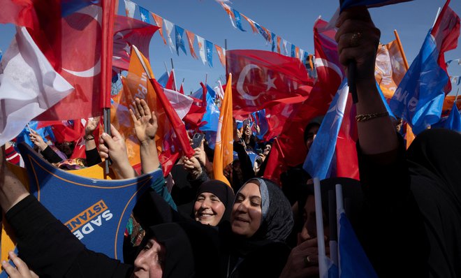 Erman Bakırcı: »Zadnji teden kampanje ne spremeni volilnih preferenc ljudi, vpliva pa na to, ali bodo odšli na volitve.« FOTO: Umit Bektas/Reuters