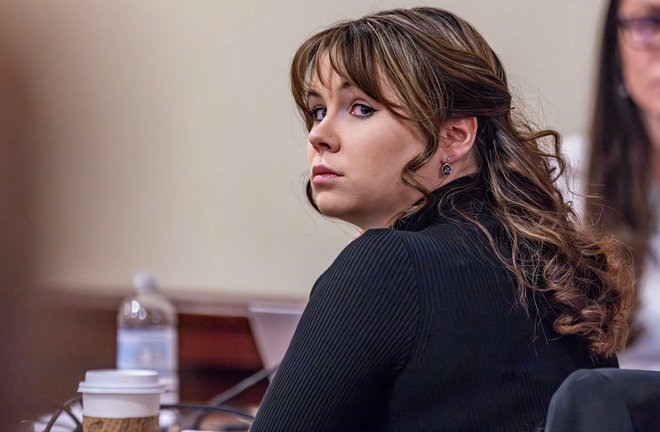 Hannah Gutierrez-Reed so marca obsodili nenamernega uboja Hutchinsove. Grozi ji 18 mesecev zapora. FOTO: Luis Sanchez Saturno/AFP