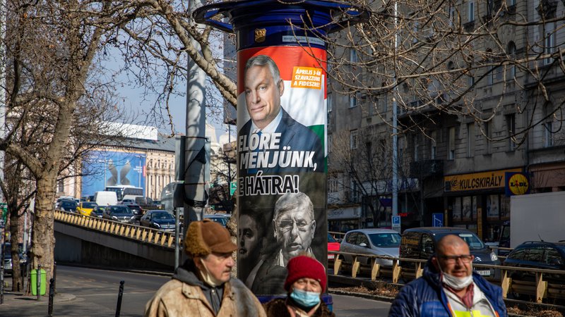 Fotografija: Pri izneverjenju temeljnim vrednotam EU se je Poljska v zadnjih dvajsetih letih lahko zgledovala po Madžarski, kjer je premier Viktor Orbán vzpostavil prototip iliberalnega režima. FOTO: Voranc Vogel