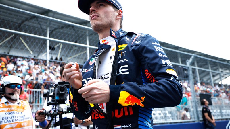 Fotografija: Max Verstappen ne popušča niti na dirki formule ena v ZDA. FOTO: Chris Graythen/AFP