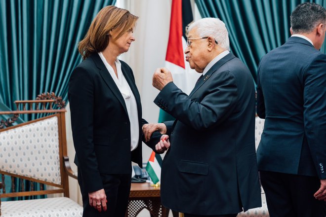 Tanjo Fajon je sprejel tudi palestinski predsednik Mahmud Abas Foto Mzez Mzez